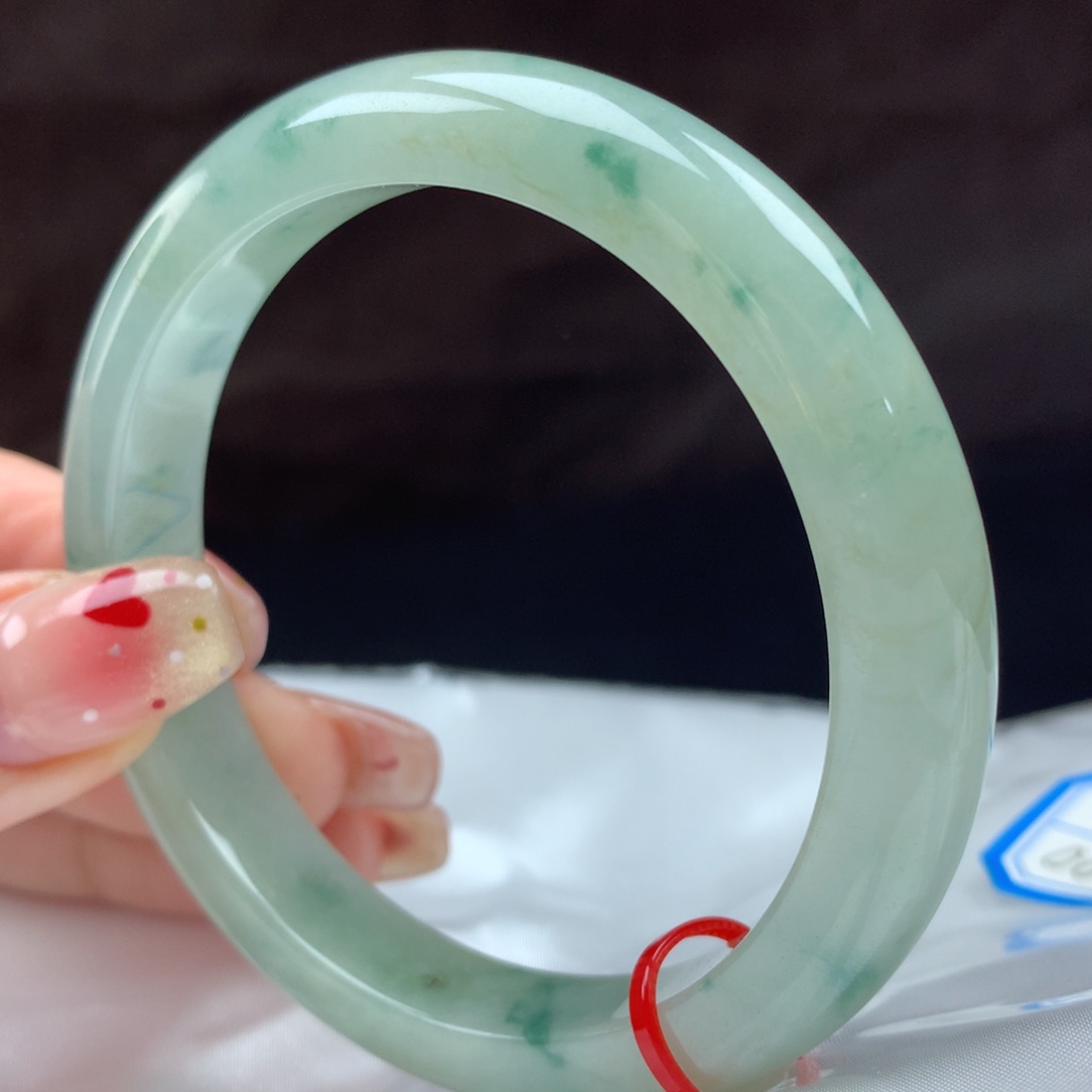 翡翠手镯未镶嵌0009，