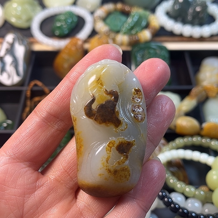 和田玉未镶嵌挂件