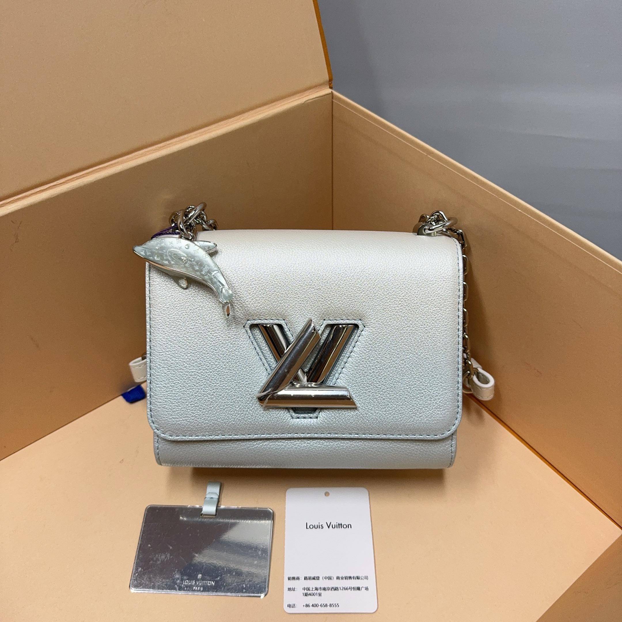 胖虎熙少/路易威登/95新/公价0/箱包/两用包/31T2501130133