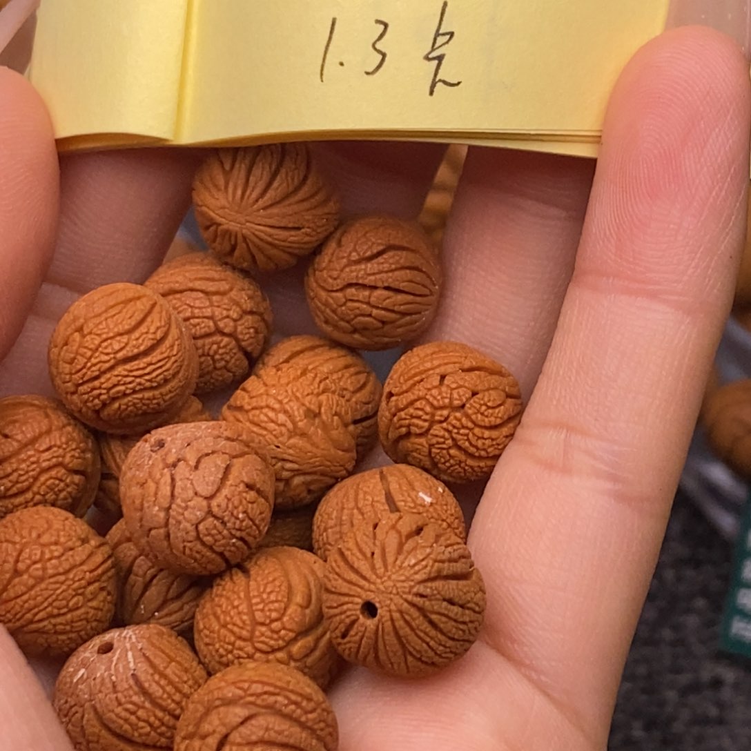 秦岭山脉龙纹桃核 18