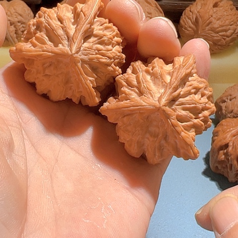 文玩核桃把件三棱42