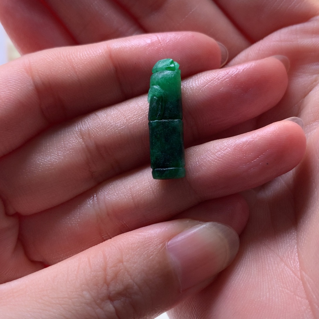 定制翡翠未镶嵌竹节