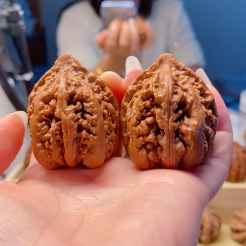 桃核把件东北秋子44