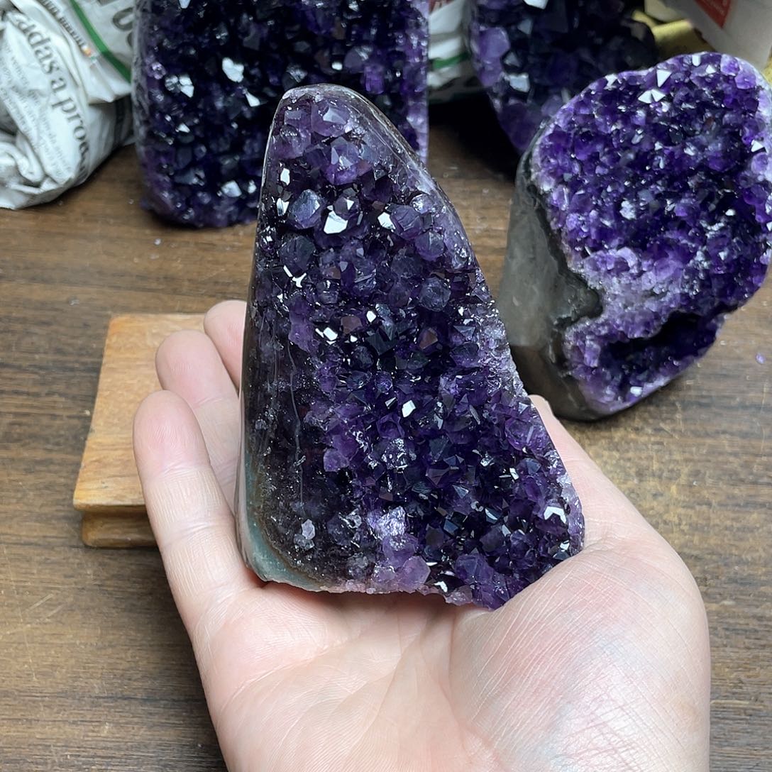 紫晶大型摆件（非配饰）未镶嵌
