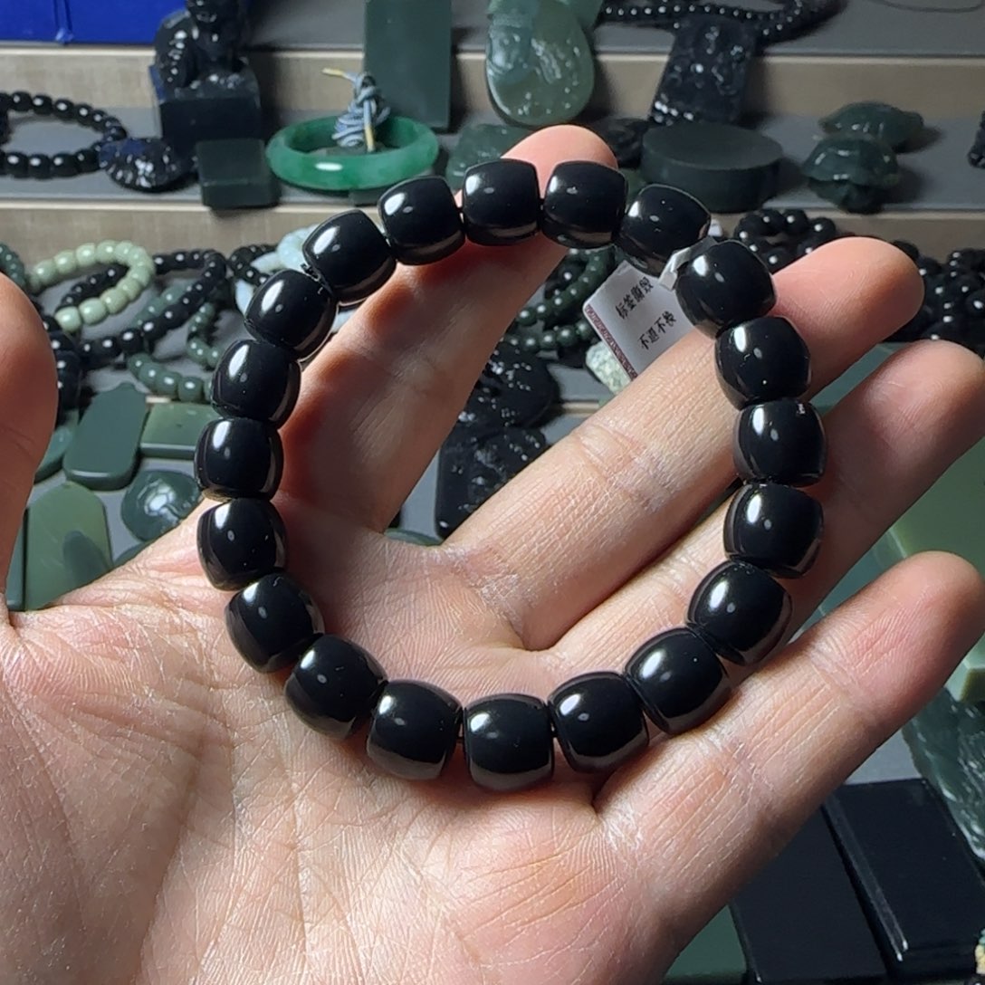 和田玉（墨玉）手串未镶嵌