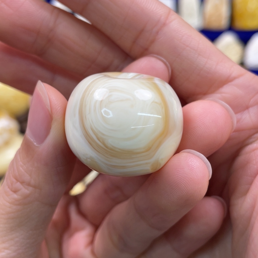 蜜蜡裸石未镶嵌琥珀蜜蜡扣子