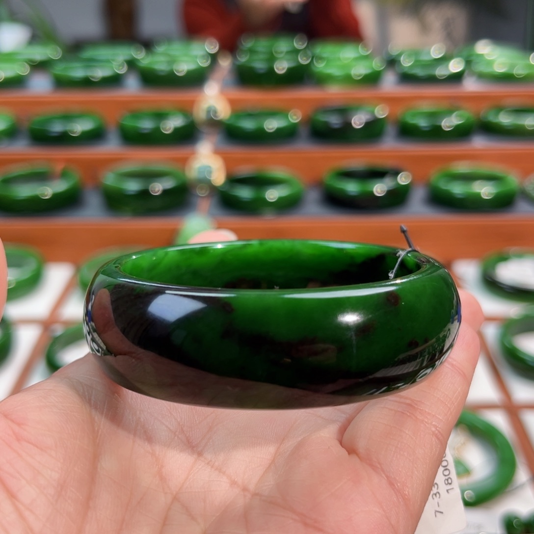 未镶嵌手镯和田玉（碧玉）