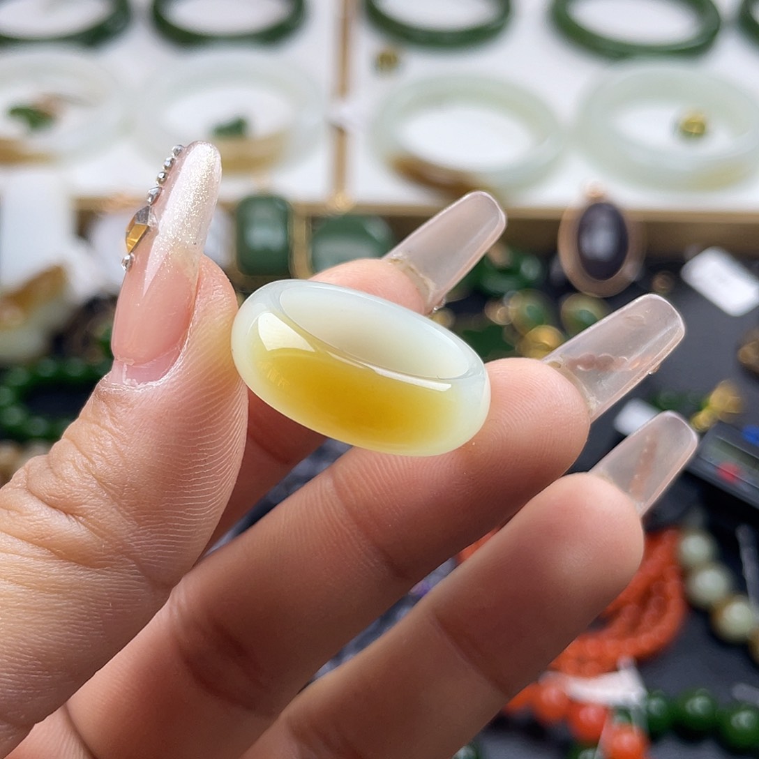 和田玉戒圈未镶嵌