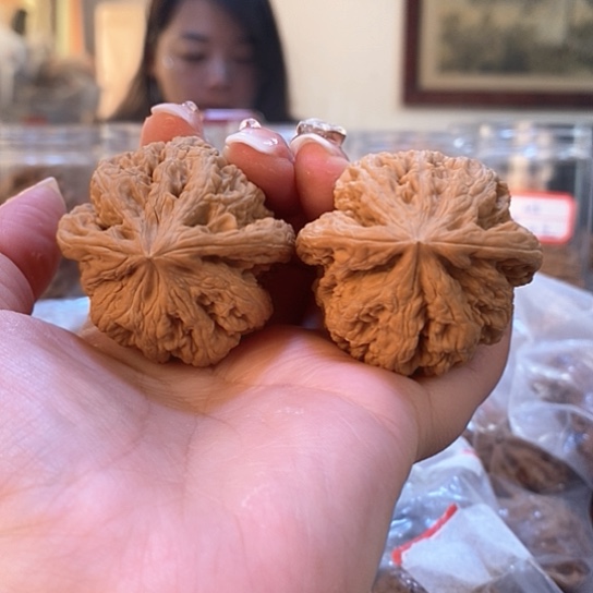 文玩核桃吊坠43大粗筋有水尖