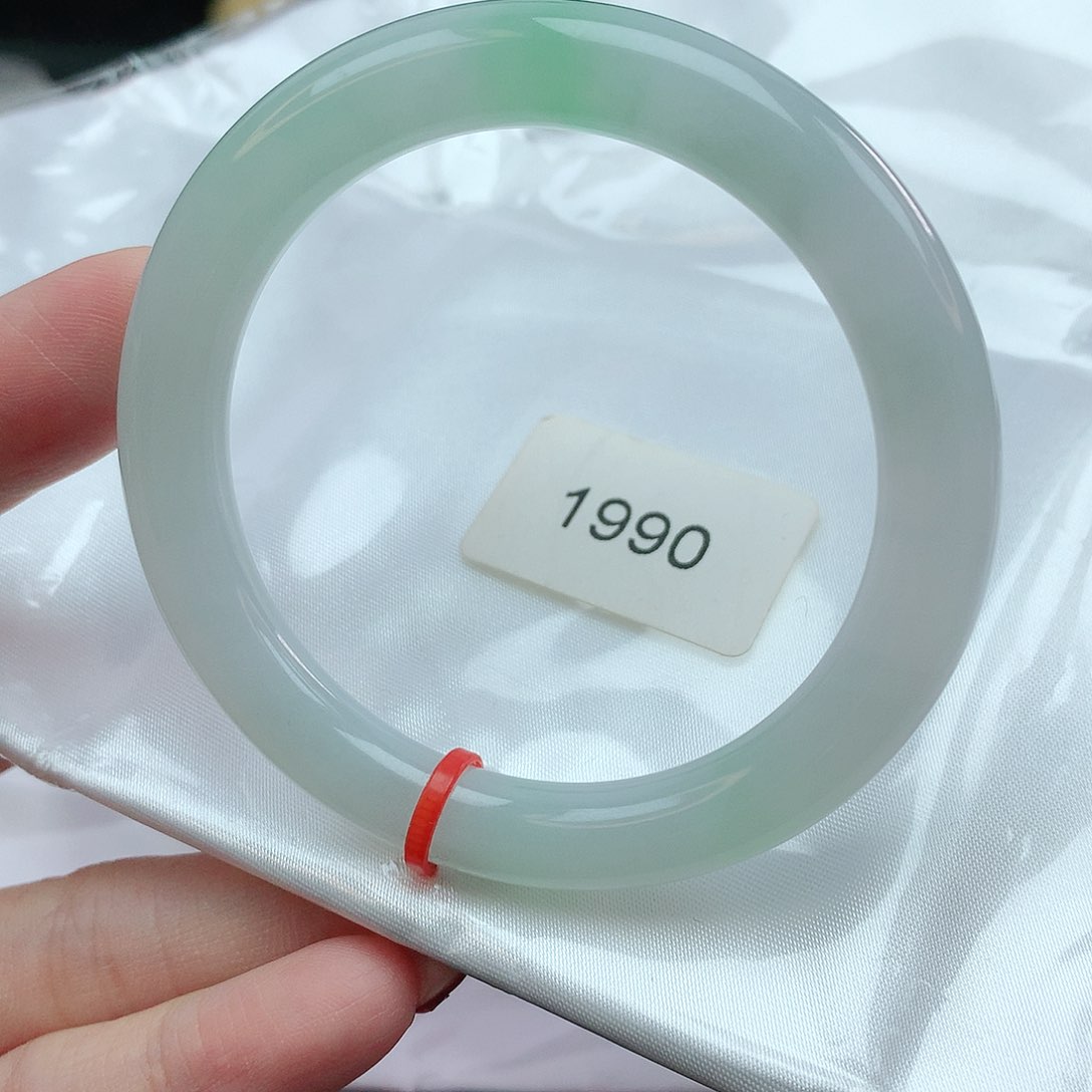 翡翠手镯未镶嵌52圆条881990