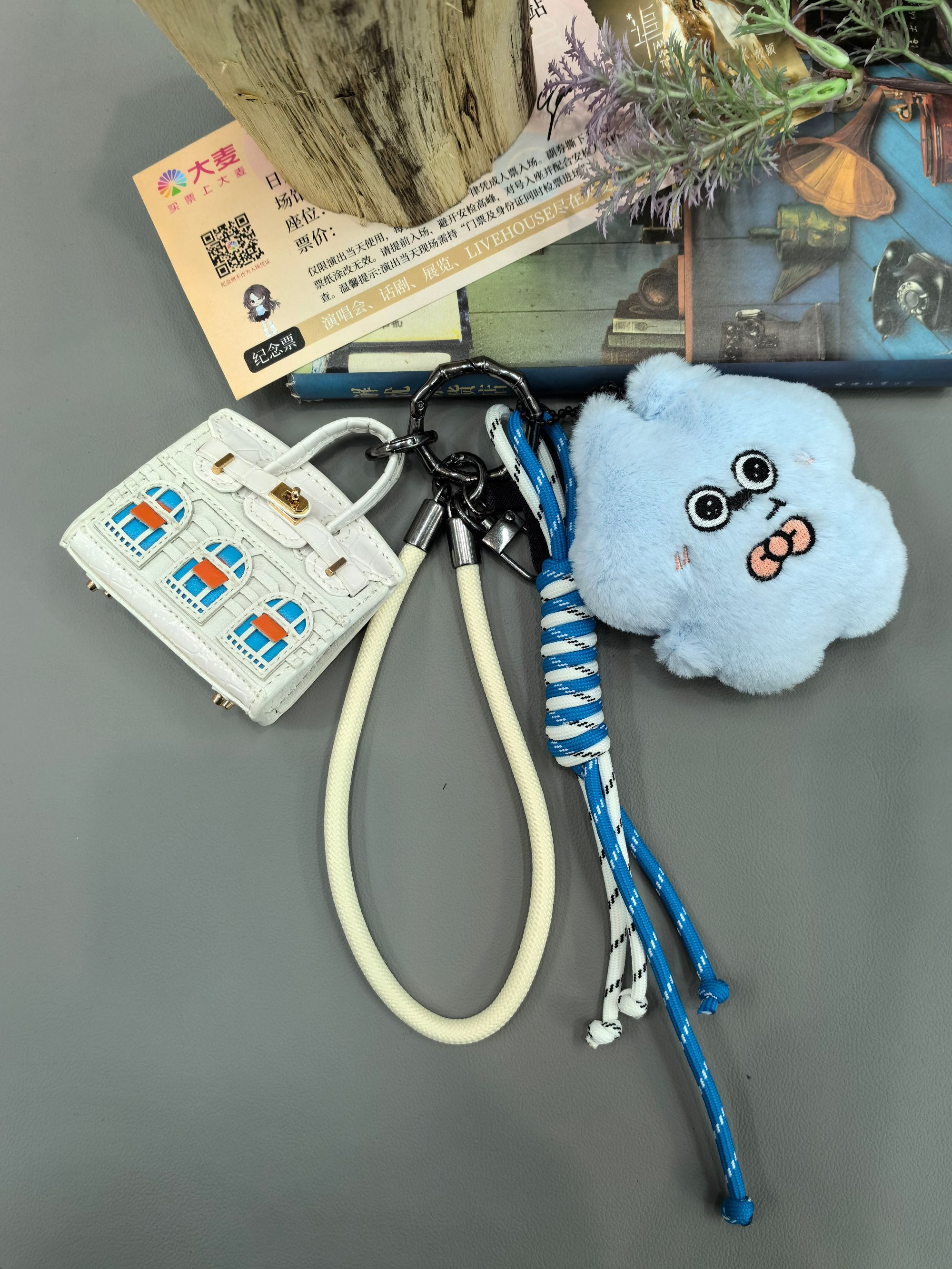 粉丝应援物耳机包 明星专属色定制 迷你便携挂饰耳机包