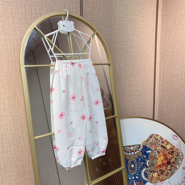 AC209    宝宝呼吸棉杏色草莓熊防蚊裤子  九分裤  夏款