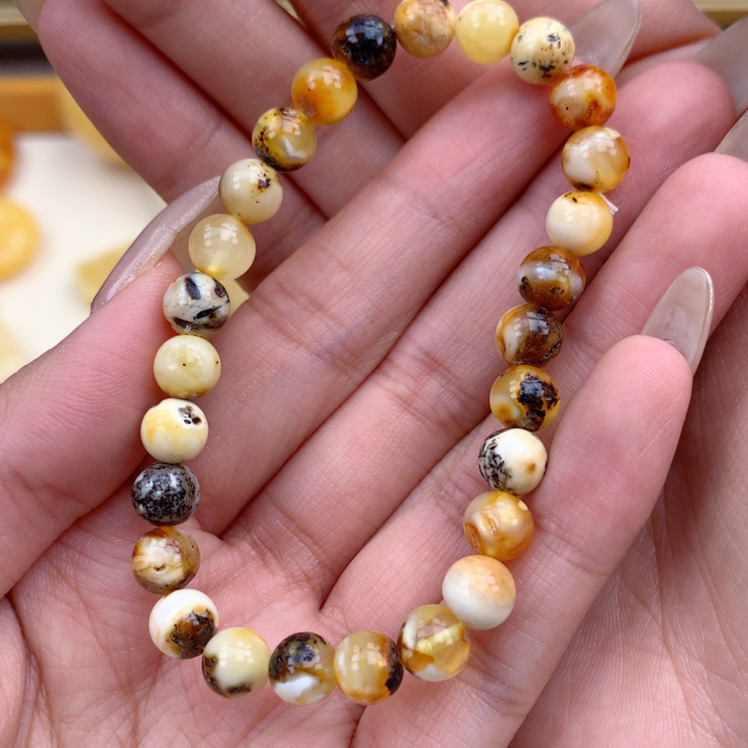 琥珀未镶嵌珠宝奇石7.5