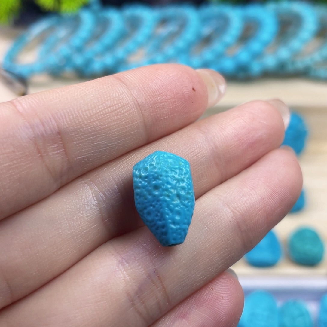 未镶嵌绿松石珠宝奇石