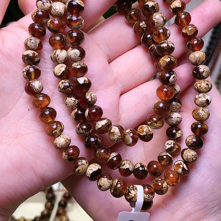 山***雨琥珀未镶嵌裸石抚顺琥珀8