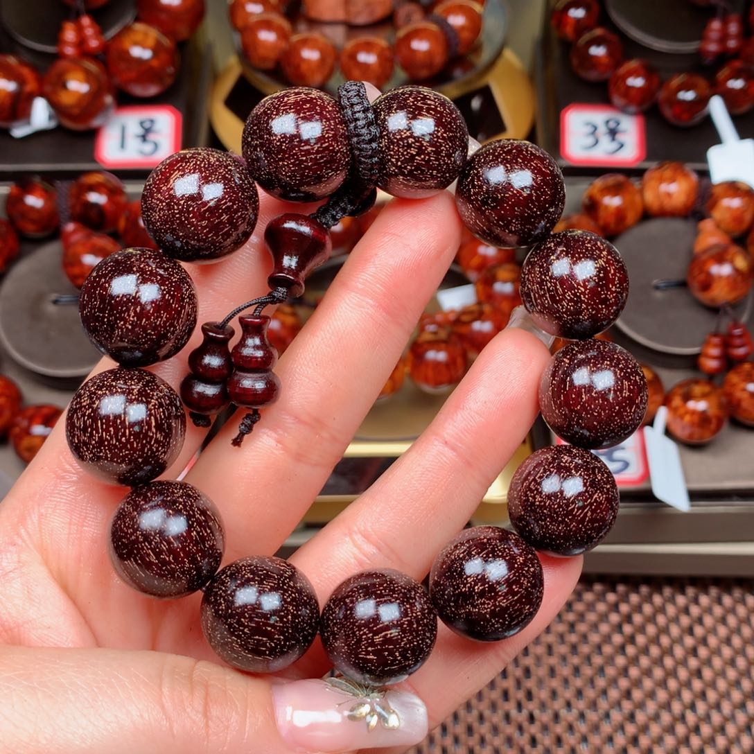 檀香紫檀（小叶紫檀）刚*春菲3w