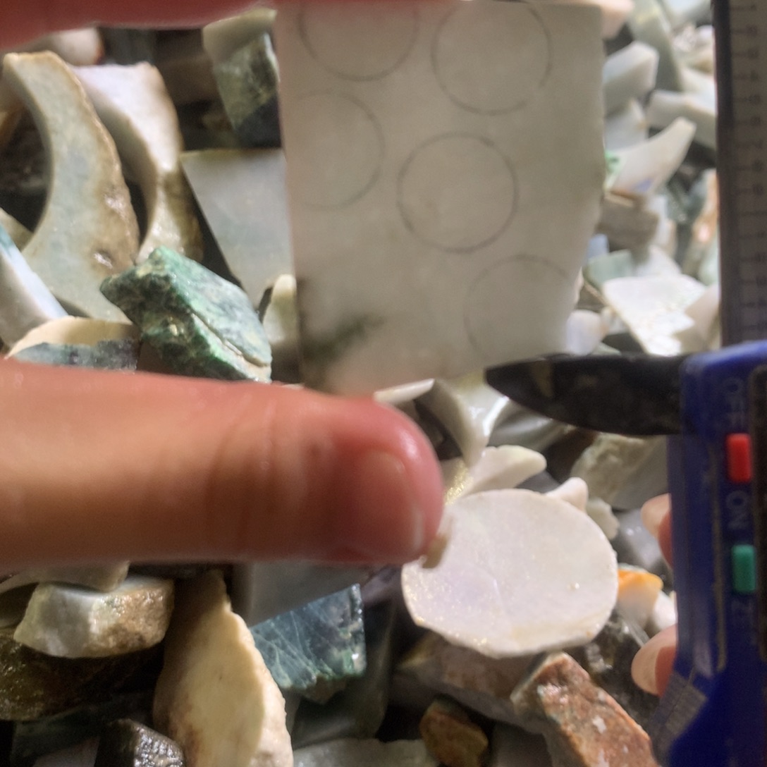 翡翠颈饰未镶嵌缅甸翡翠