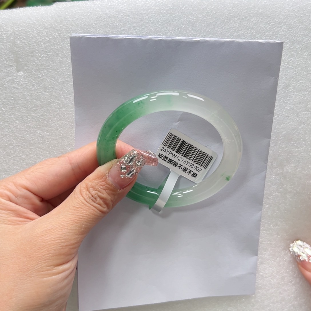 石英质玉手镯未镶嵌J**s➕佳佳55