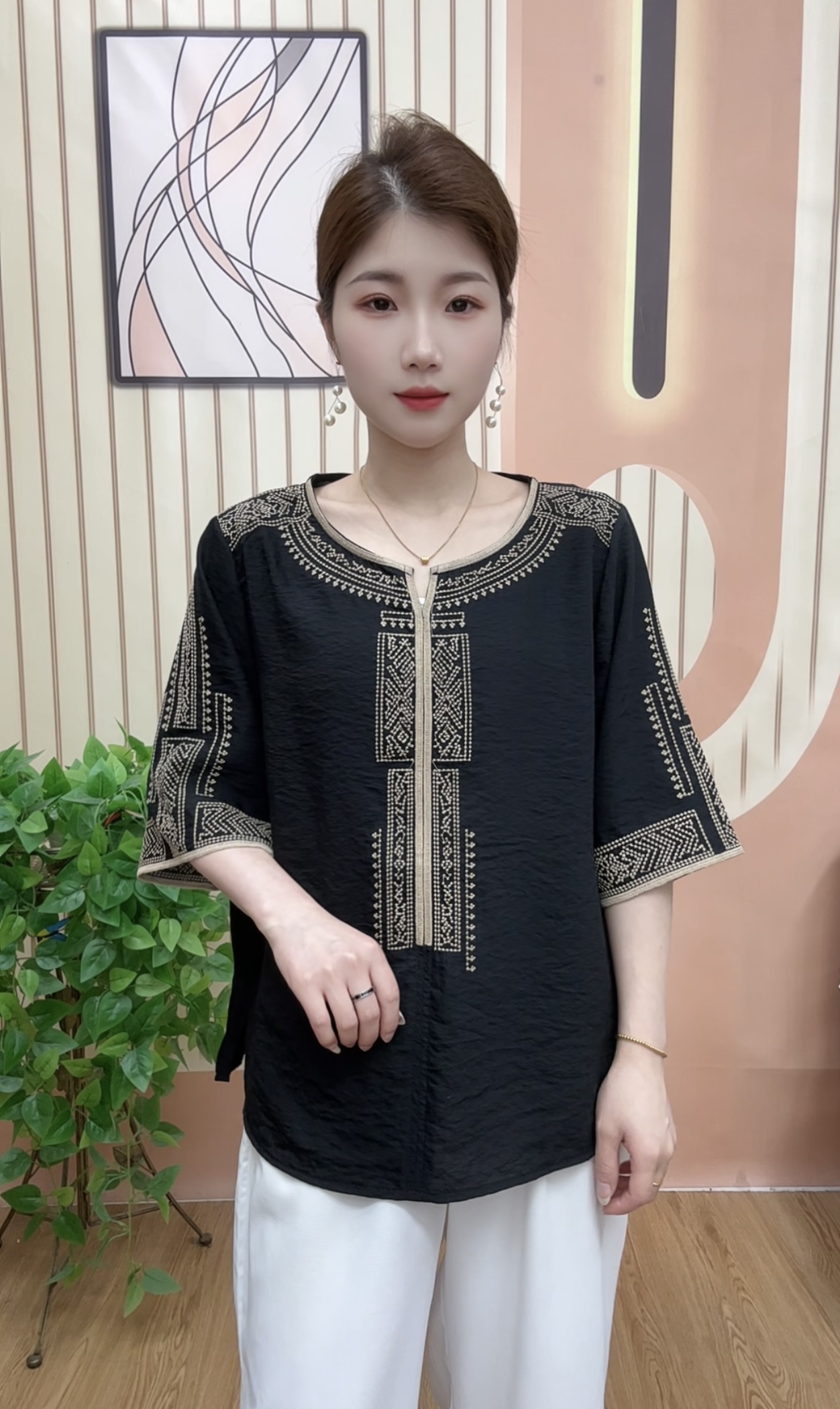 夏季新款纯色重工刺绣衬衫时尚百搭宽松显瘦