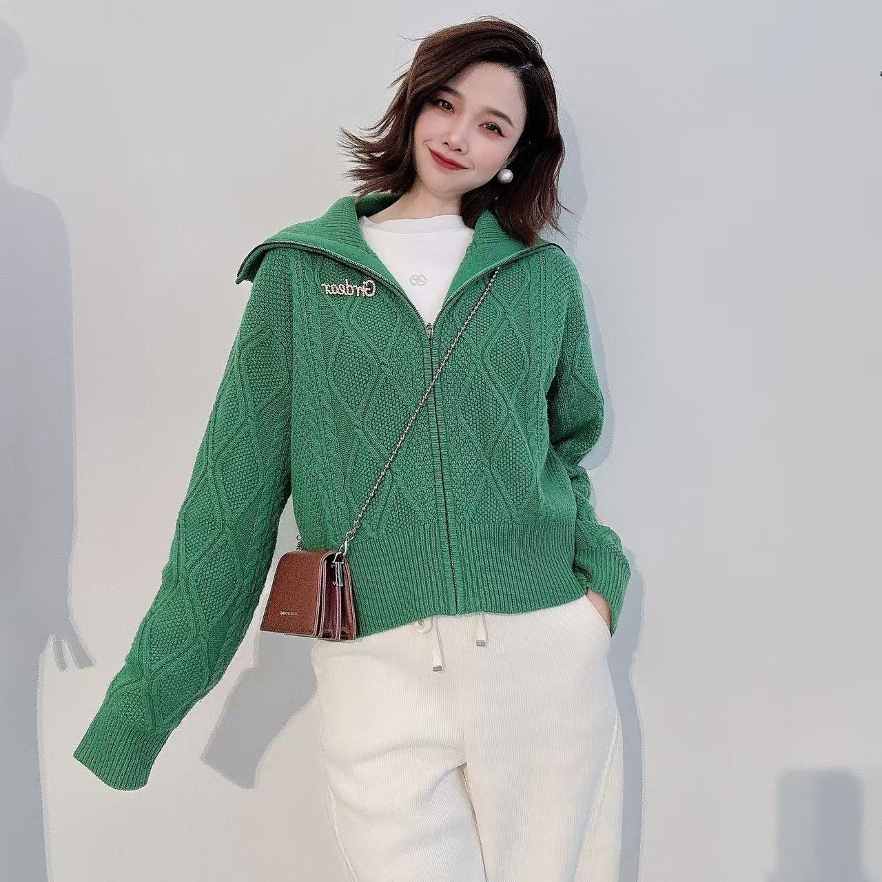 GIRDEAR/哥弟哥弟时髦复古翻领百搭显瘦羊毛外套针织 1499173