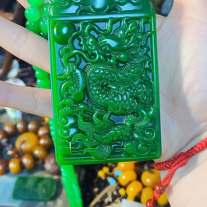 和田玉（碧玉）颈饰未镶嵌