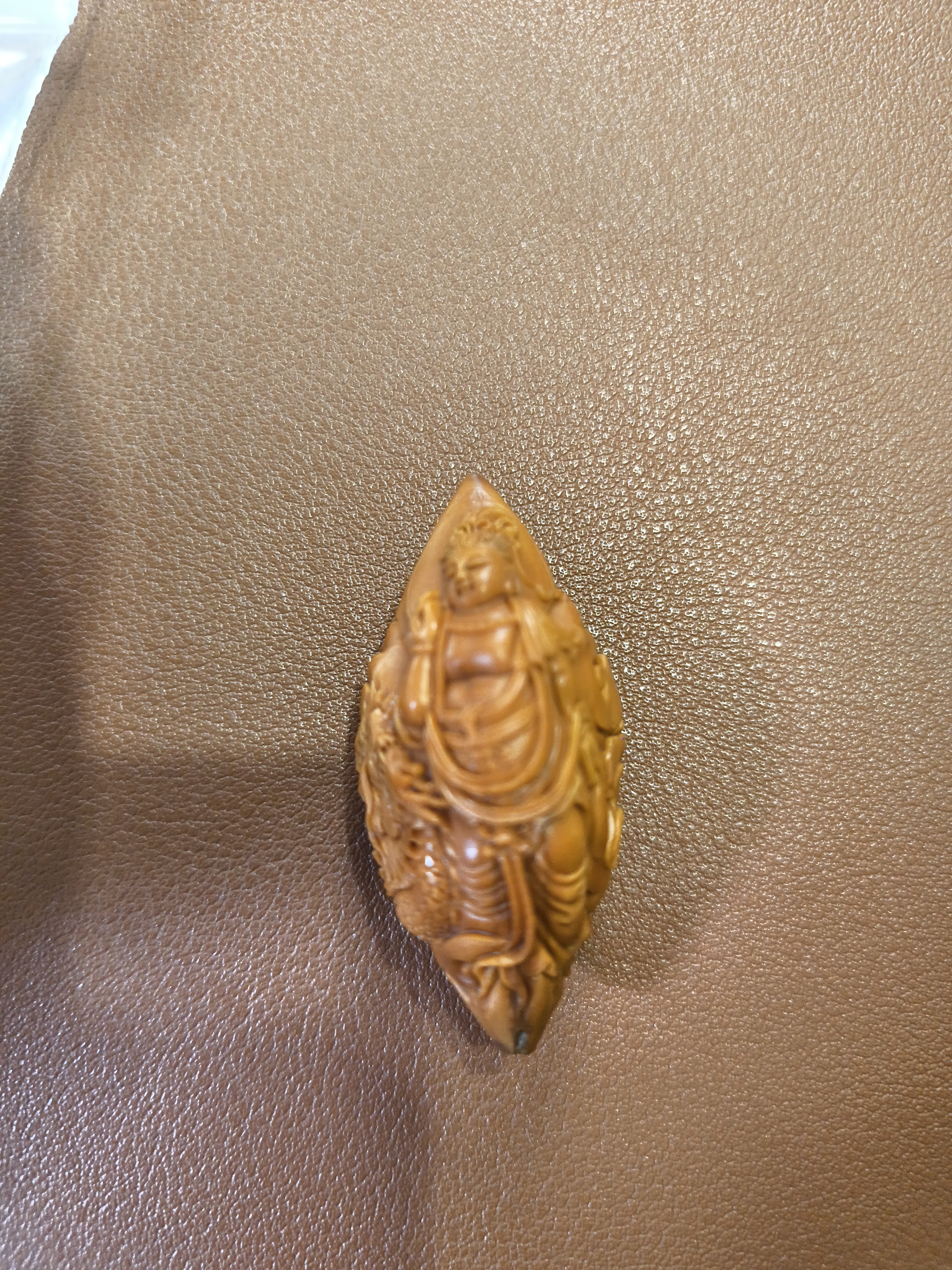 文玩把件橄榄核雕