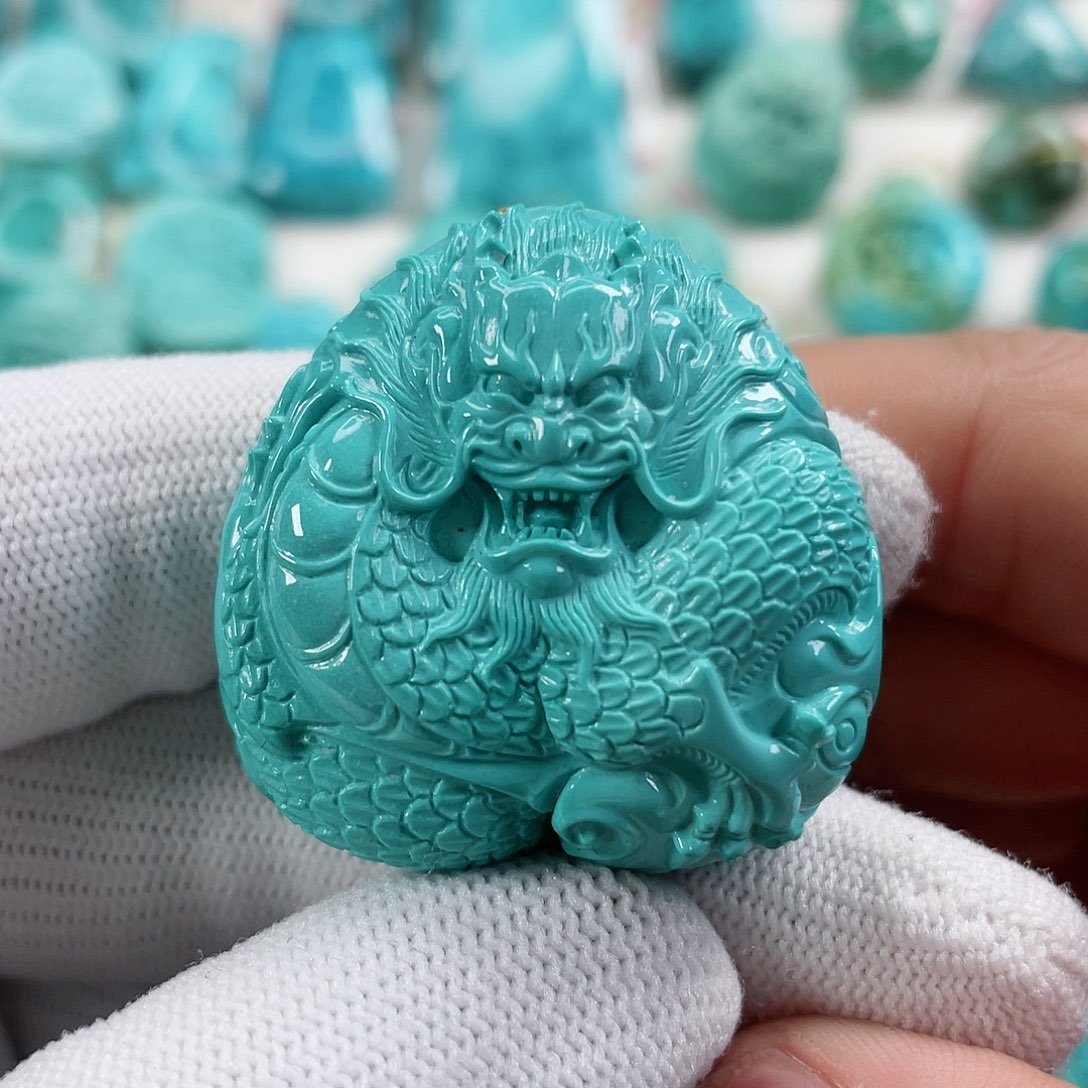 绿松石颈饰未镶嵌
