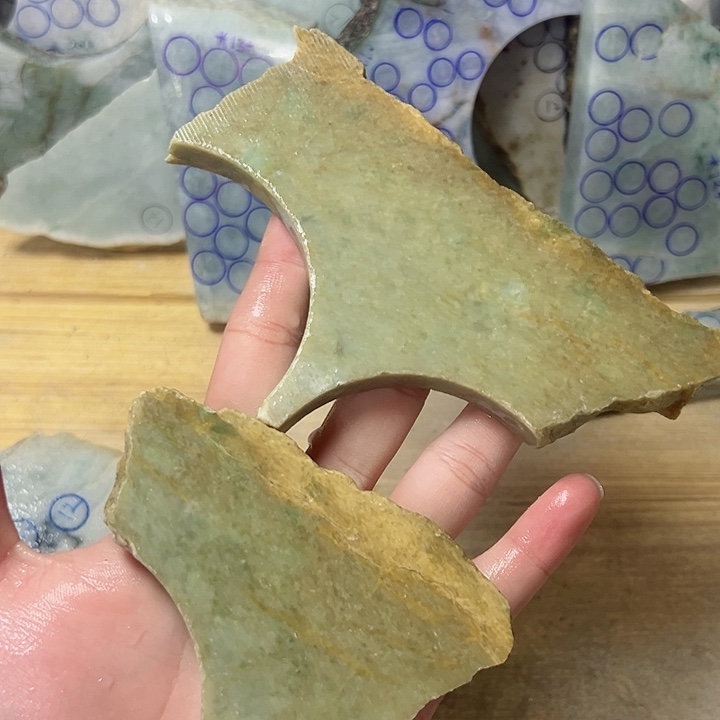 翡翠颈饰未镶嵌纯天然缅甸翡翠