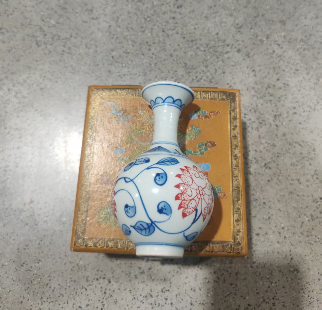 B201/LL 陶瓷摆件