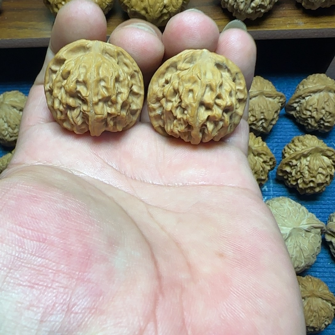 文玩核桃吊坠全品33天地手捻