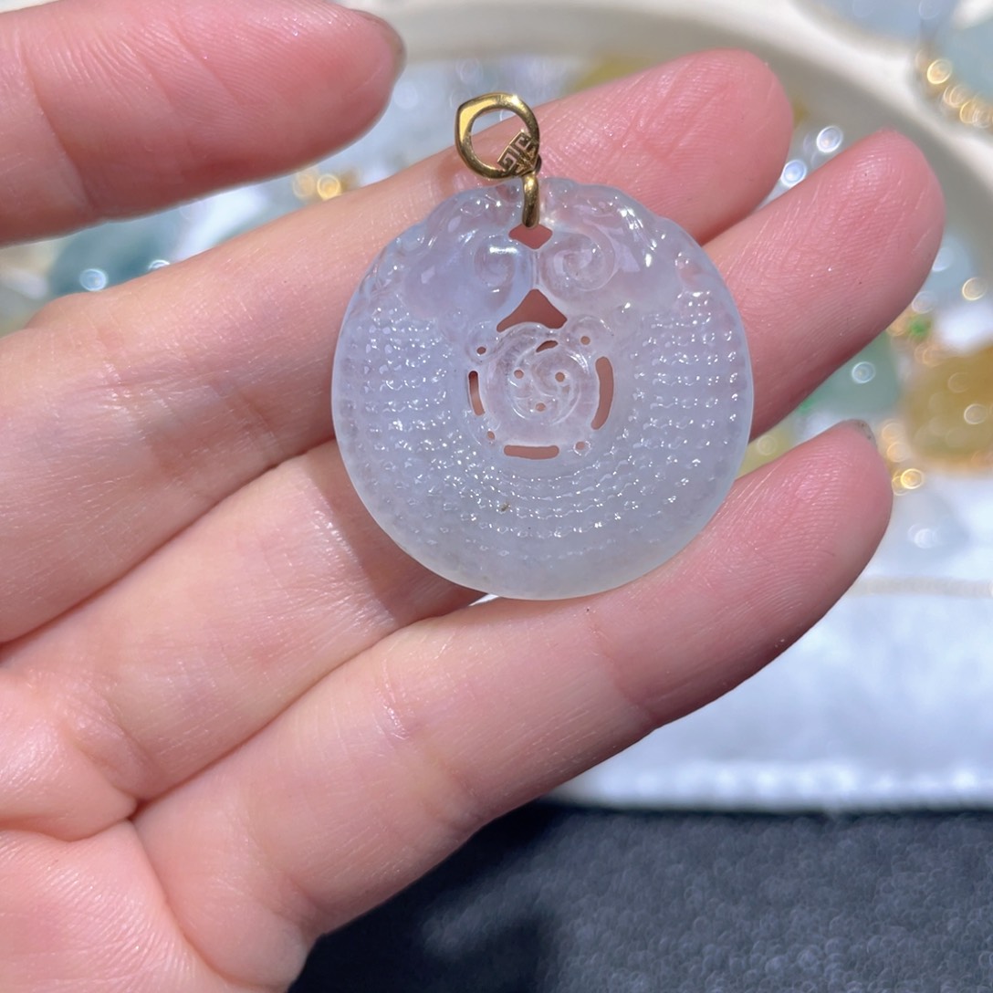 翡翠颈饰18K金镶嵌翡翠