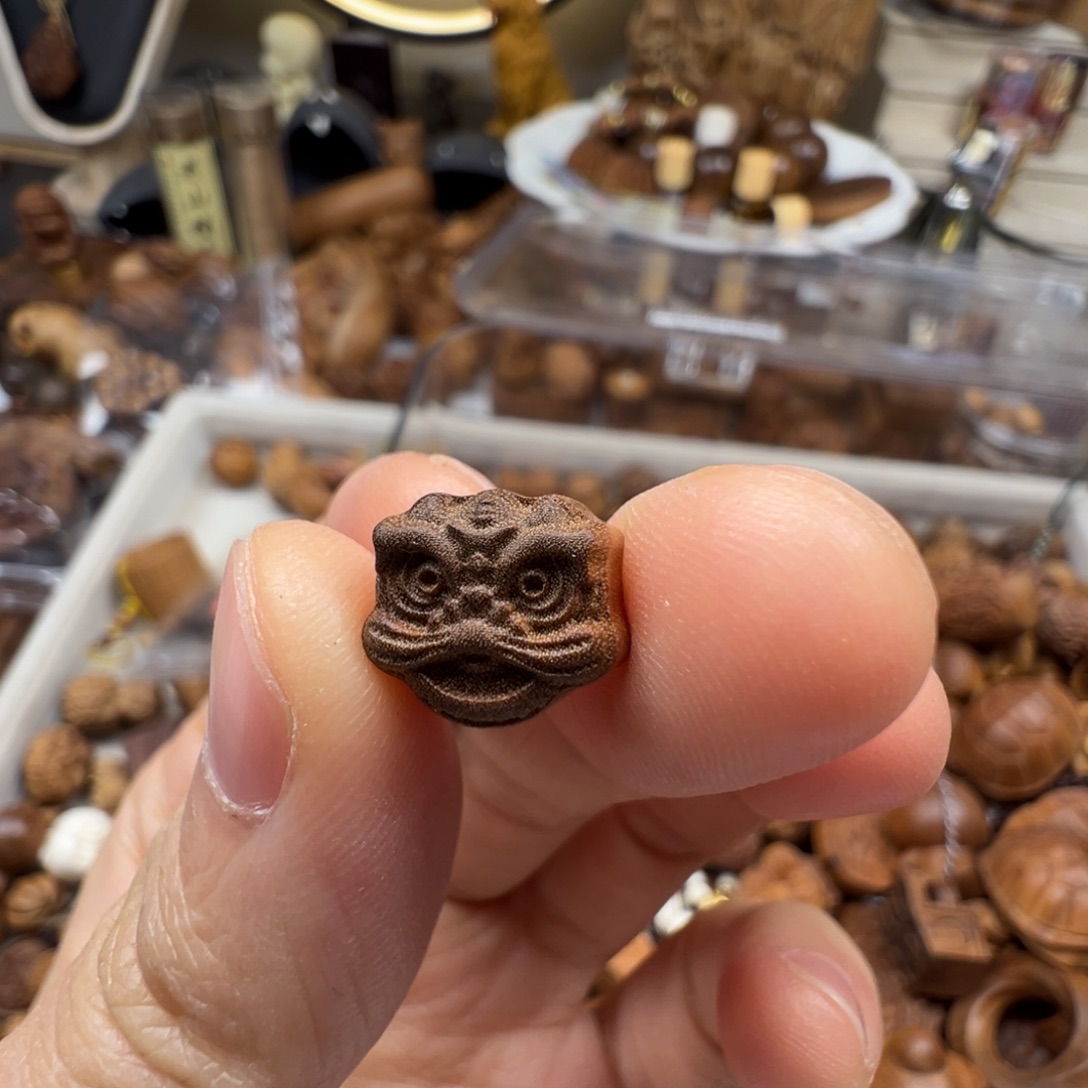 茶***美檀香木醒狮老山檀