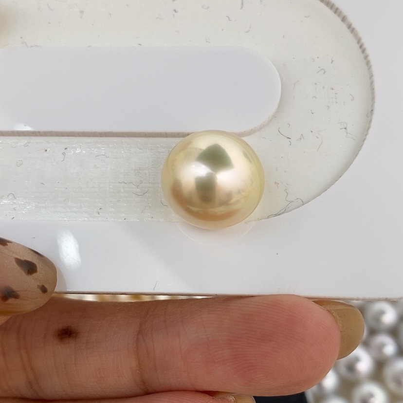 【闪购商品】未镶嵌裸海水珍珠s****沛沛