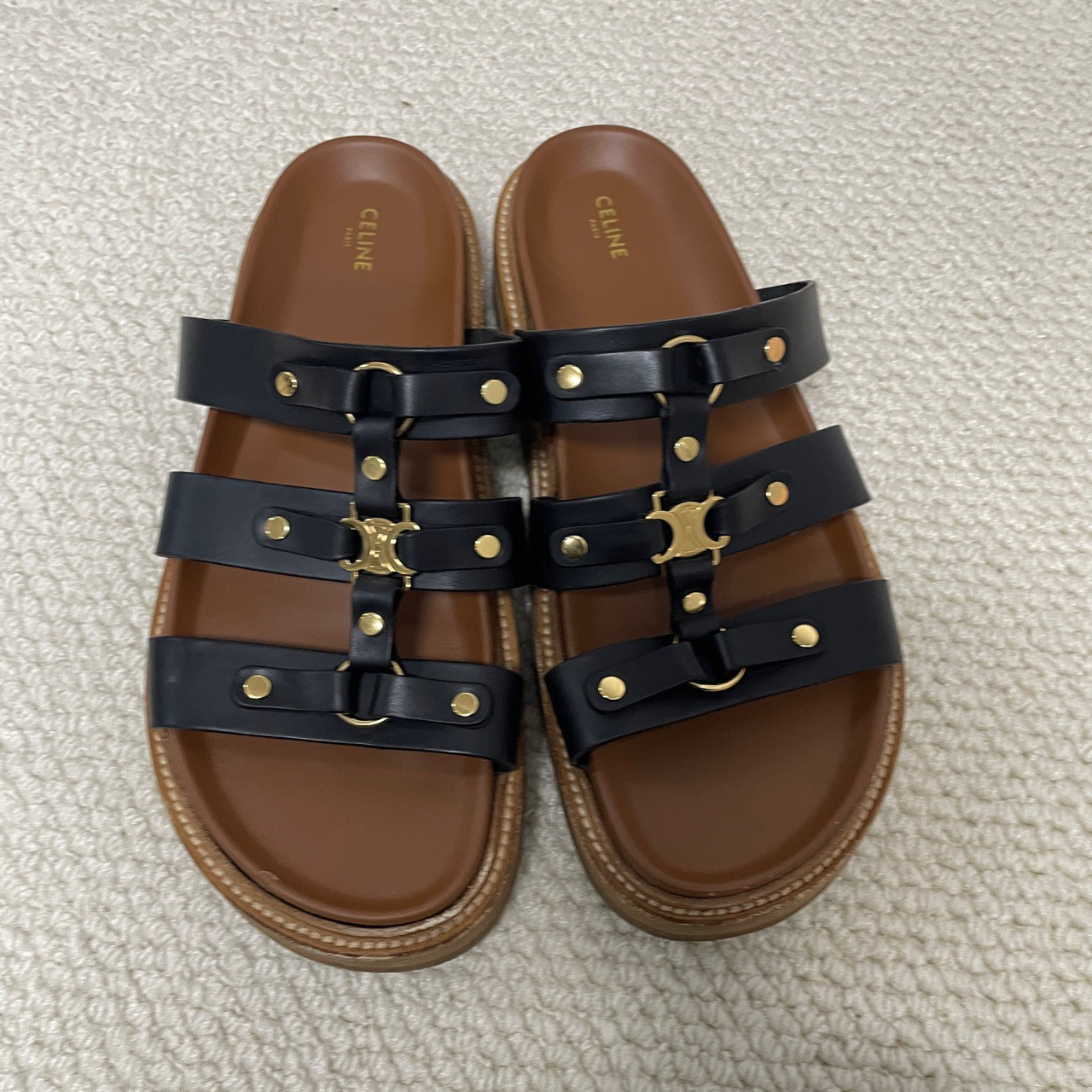 99新 Celine/思琳 A8453 Celine 牛皮革拖鞋 专柜价8600 98新38码