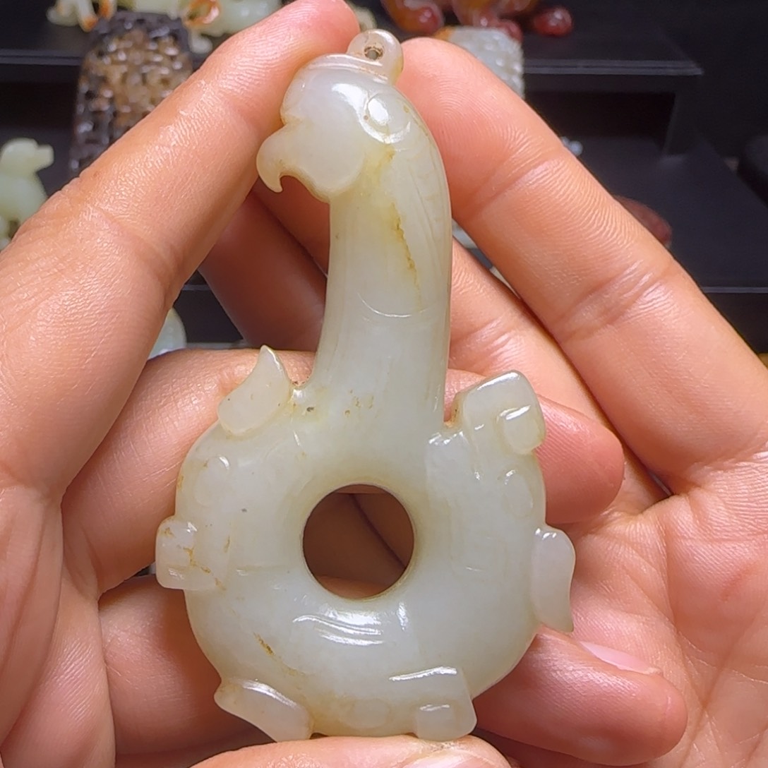 和田玉颈饰未镶嵌