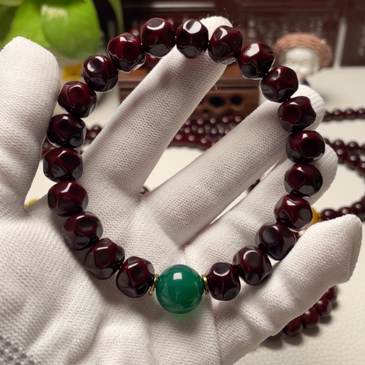 用***谓猴头核桃吊坠猴头手串