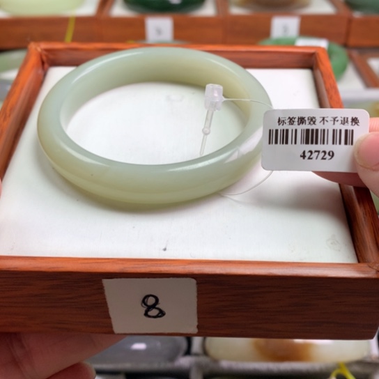 和田玉手镯未镶嵌52