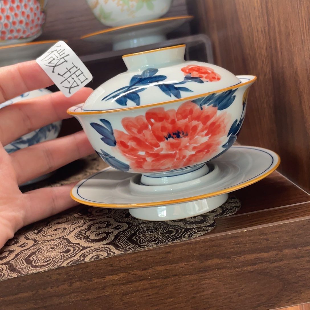 釉下手绘茶具微瑕