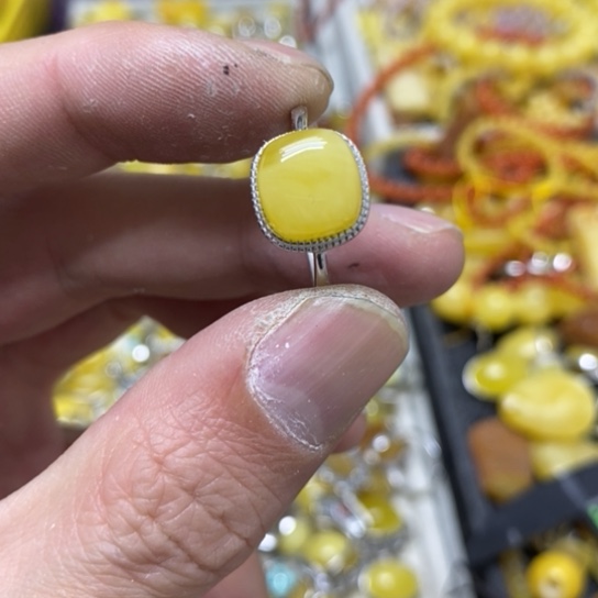 蜜蜡裸石银S925镶嵌戒指