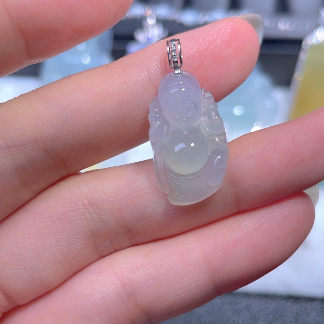 翡翠18K金镶嵌颈饰翡翠