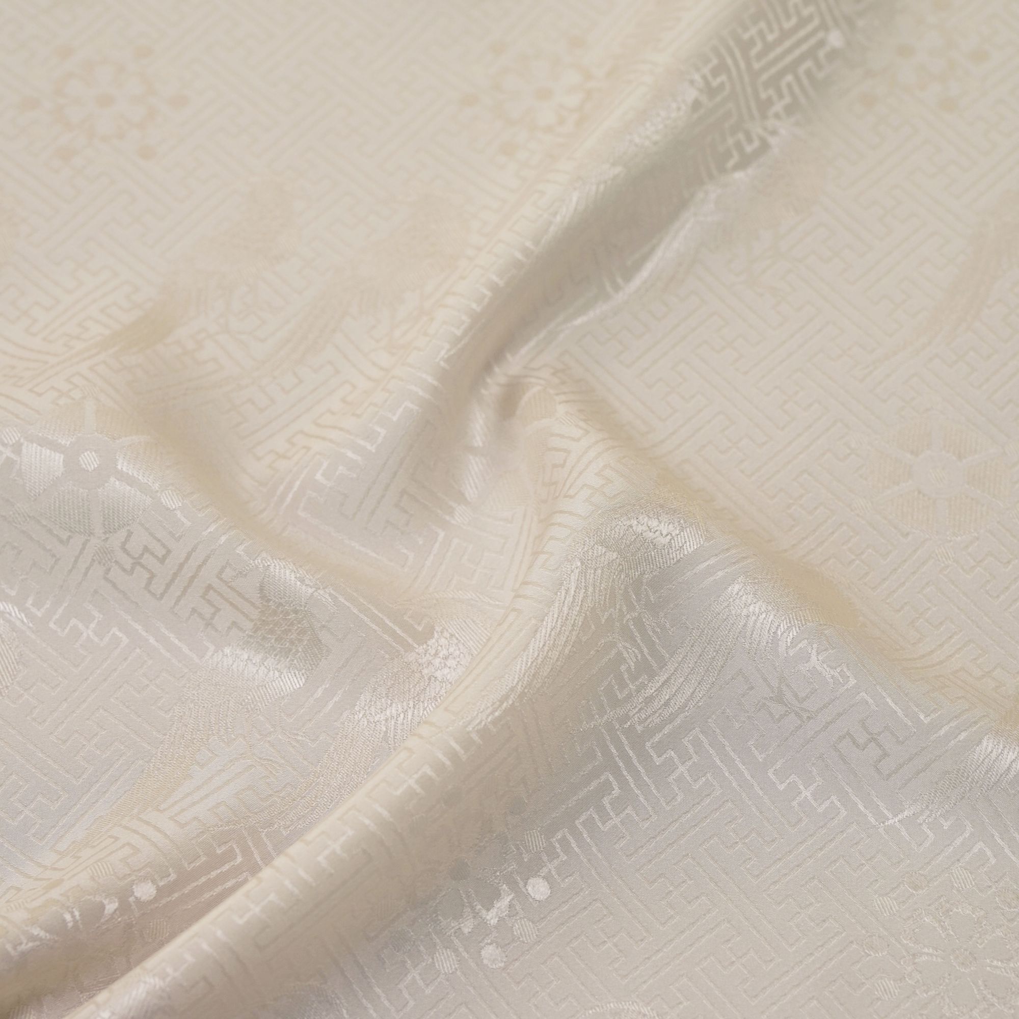 上久楷臻品丝绸系列-J2490 锦花缎 百鸟纹  门幅115.5CM