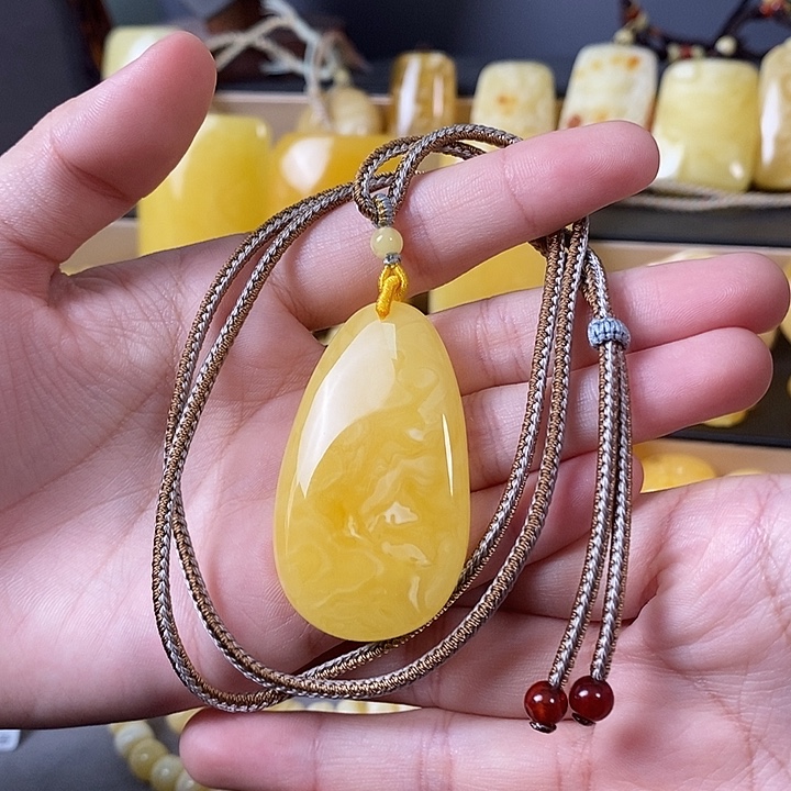 琥珀未镶嵌裸石水滴