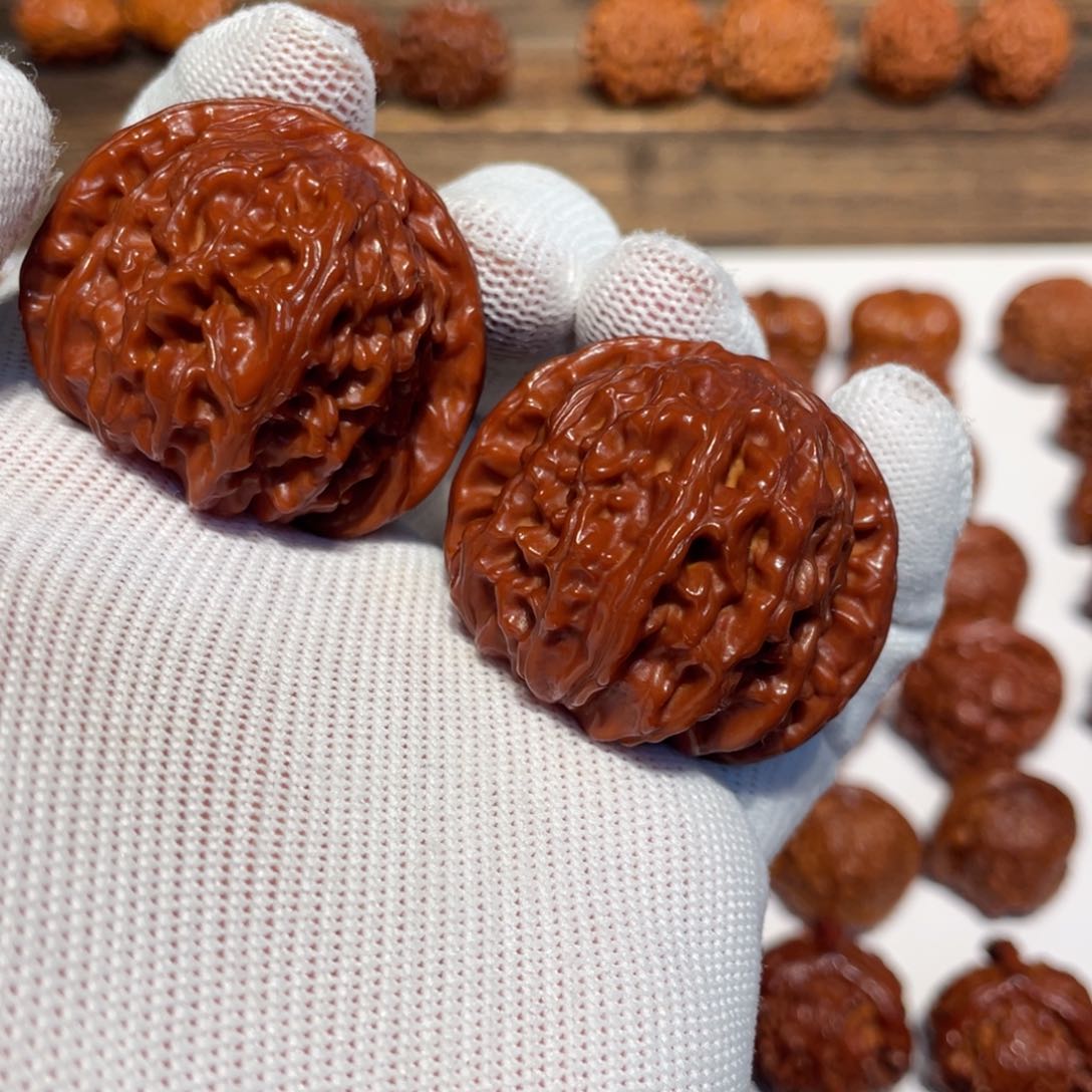 猴头核桃吊坠三角白799.43.01