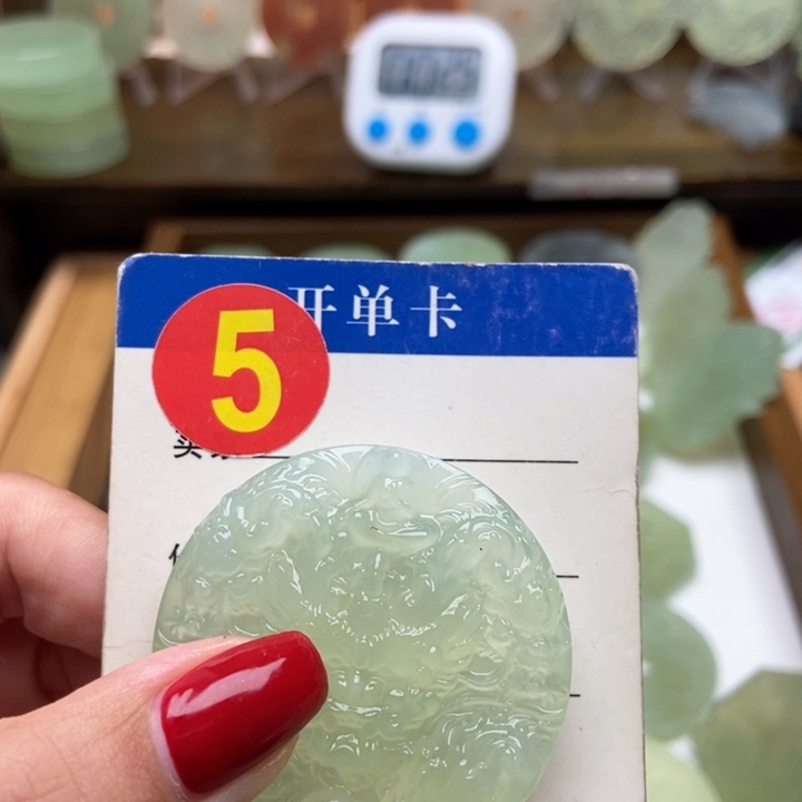 未镶嵌蛇纹石玉挂件靠****辣