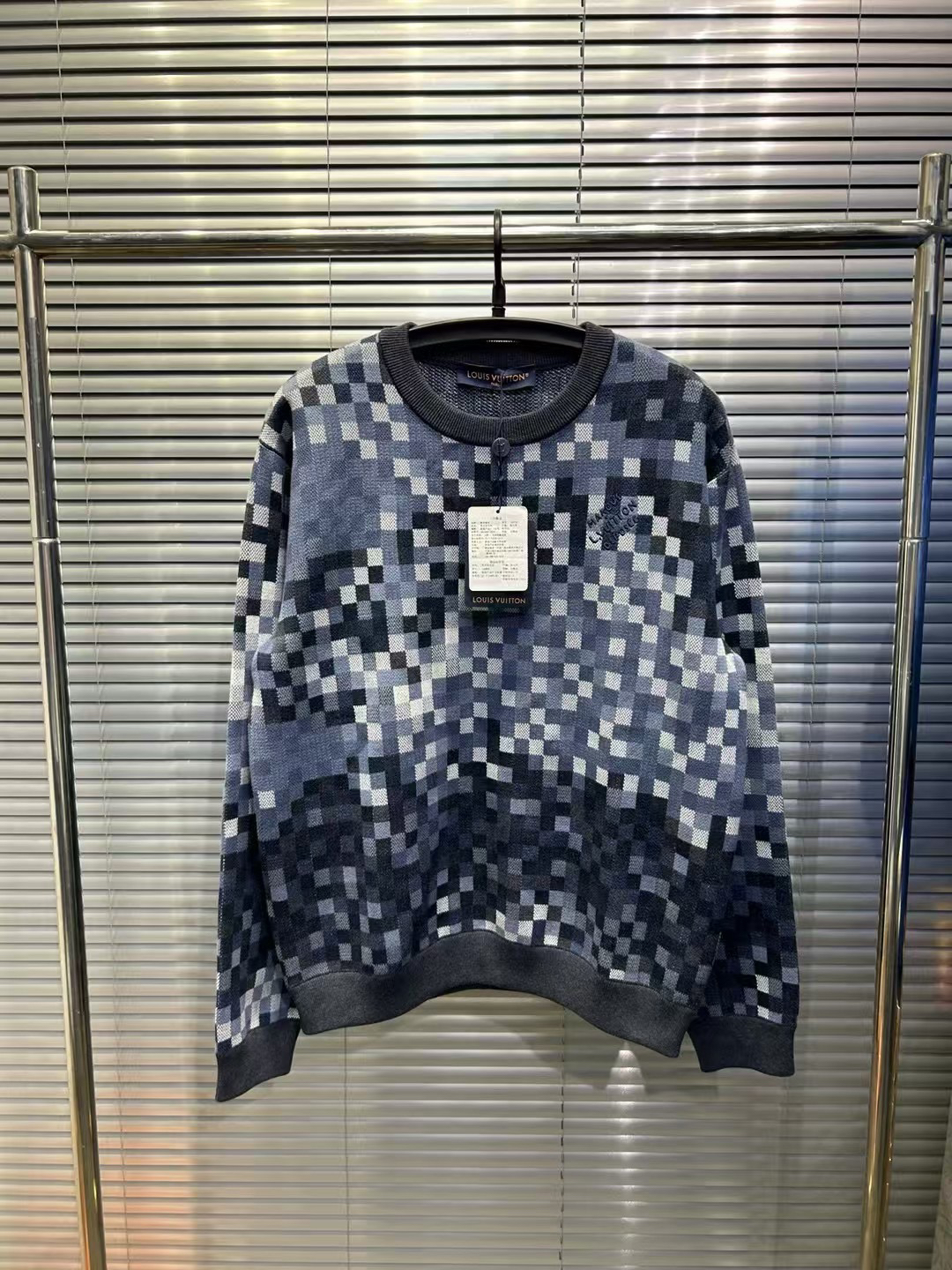 未使用 LouisVuitton/路易威登 24fw金色铆钉棋盘格毛衣  m码