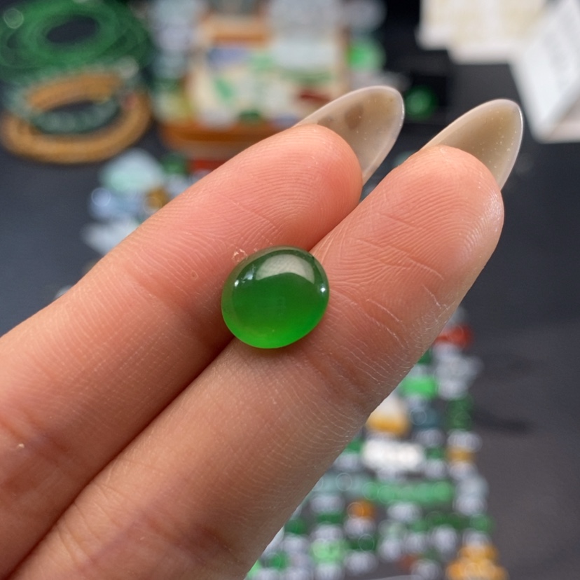 【闪购商品】翡翠挂件未镶嵌蛋