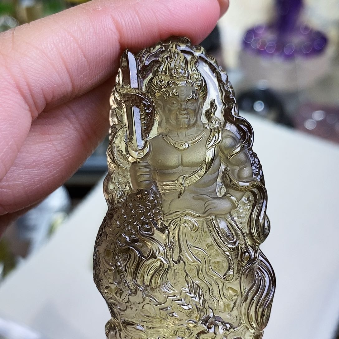 水晶天然水晶吊坠漂亮赠珠链未镶嵌c***d