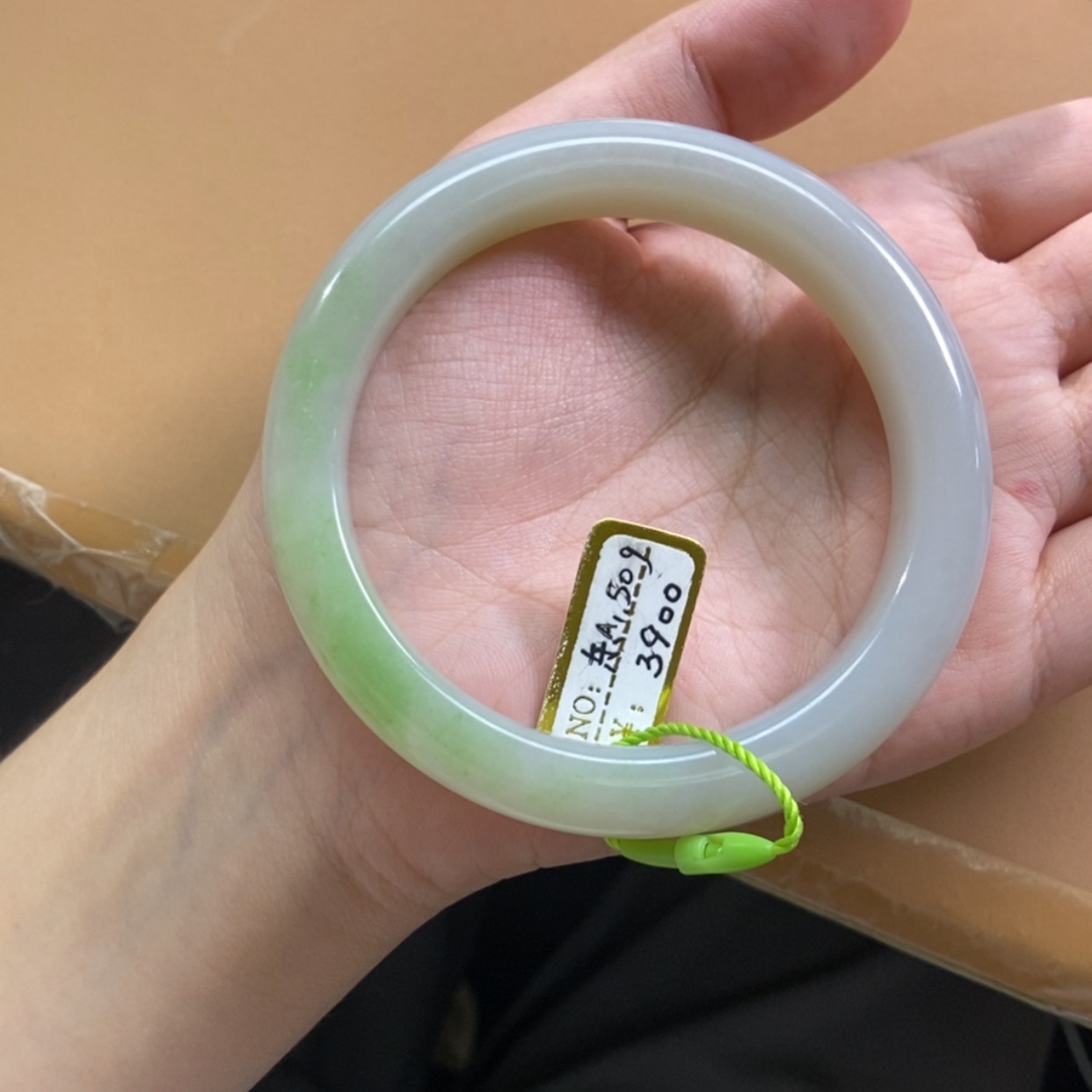 【闪购商品】和田玉（翠青玉）手镯未镶嵌5758
