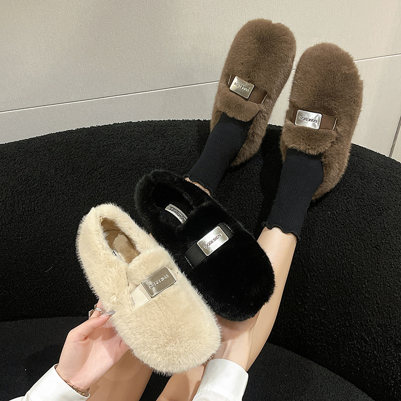 温柔舒适保暖毛毛单鞋女2024秋冬新款外穿时尚金属扣一脚蹬豆豆鞋