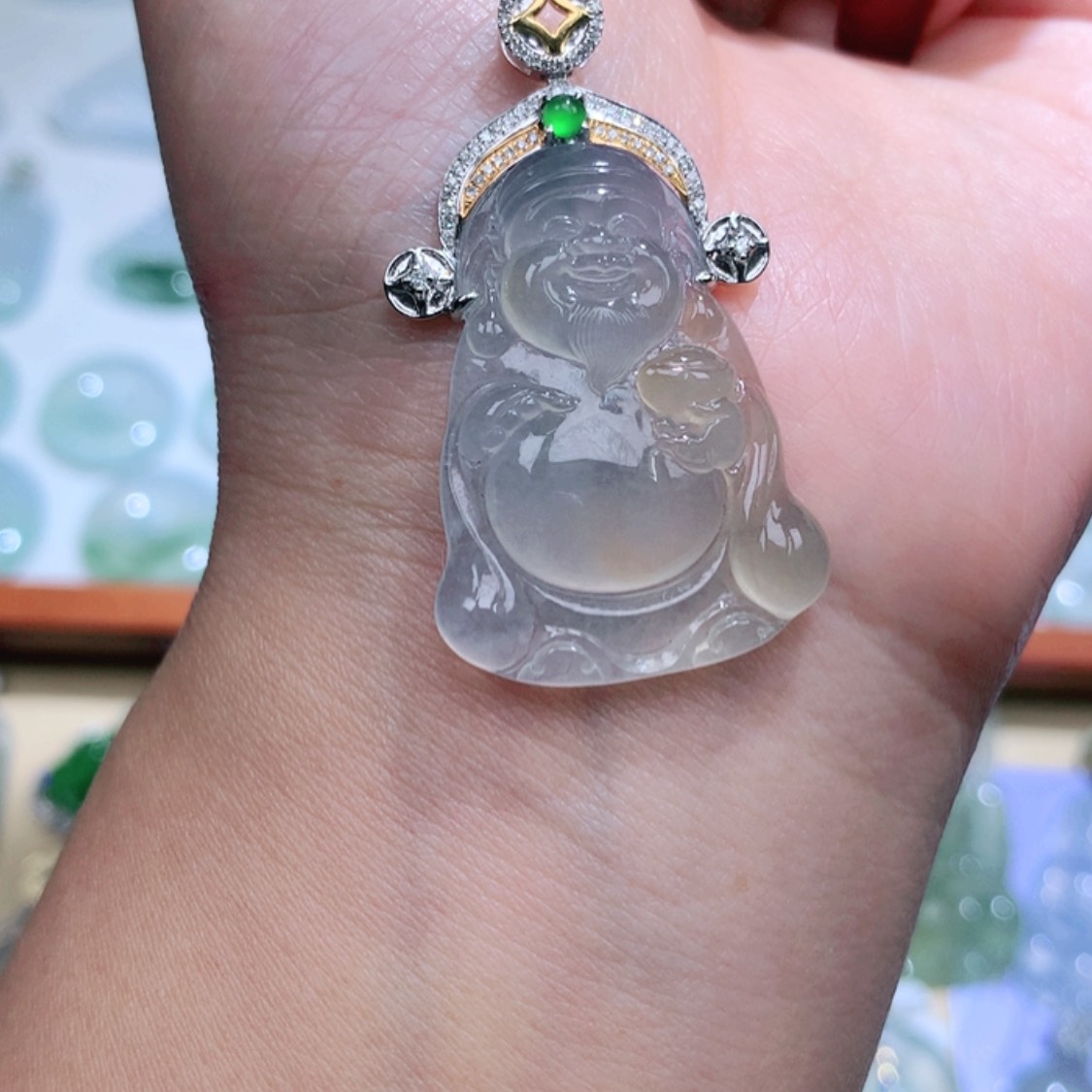 【闪购商品】翡翠颈饰18K金镶嵌财神爷